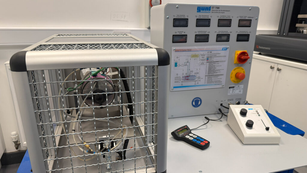 Gunt-ET-796-Gas-Turbine-Jet-Engine-2