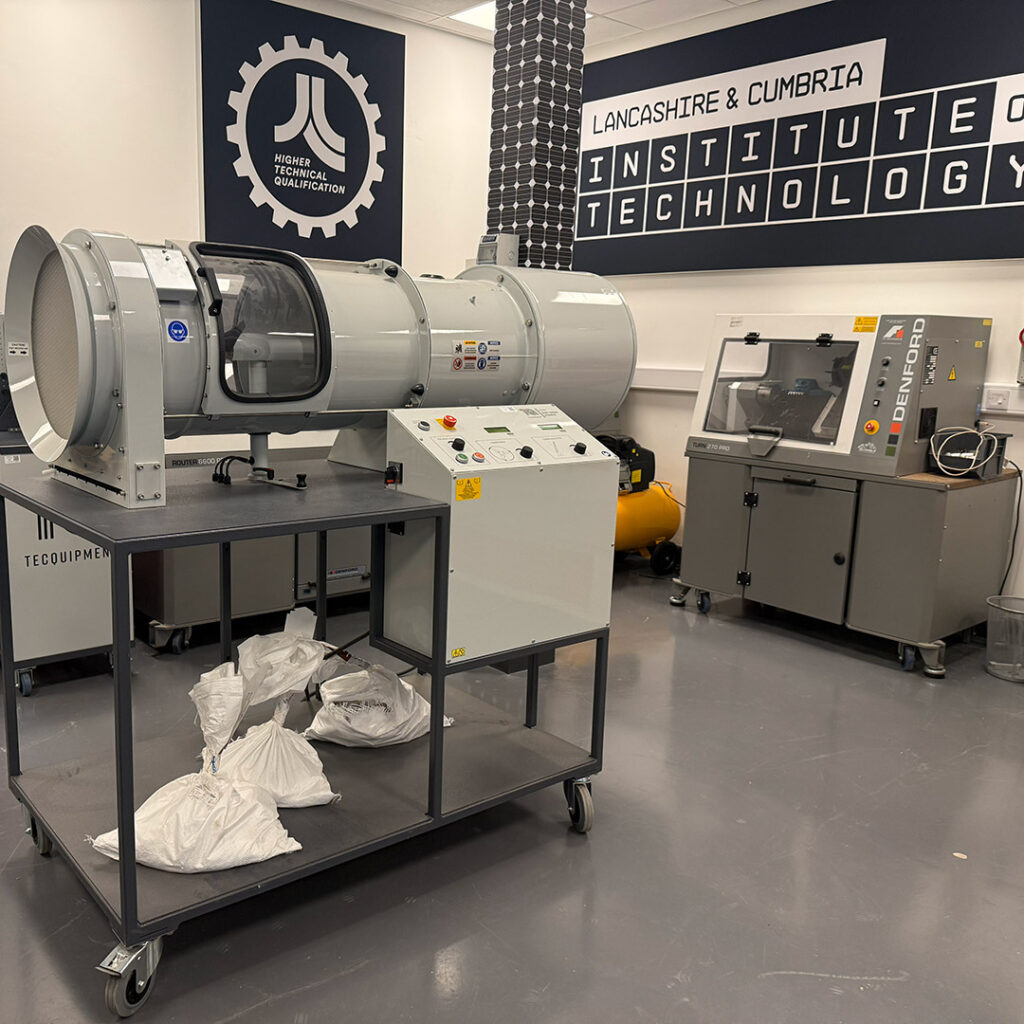 TQ-AC1005V-Wind-Turbine-Dynamics-Test-Tunnel